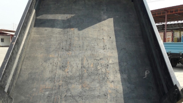 รถกระบะบรรทุก ยี่ห้อ NISSAN กระบะดัมพ์