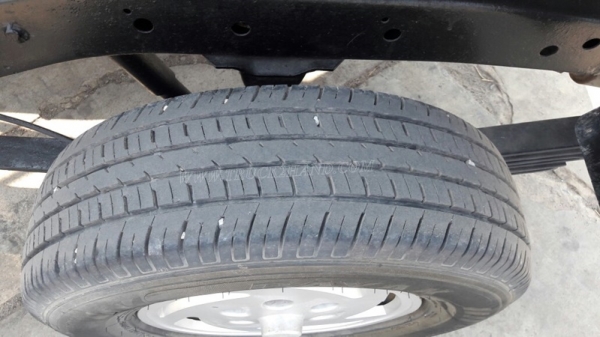 รถกระบะบรรทุก ยี่ห้อ NISSAN กระบะดัมพ์