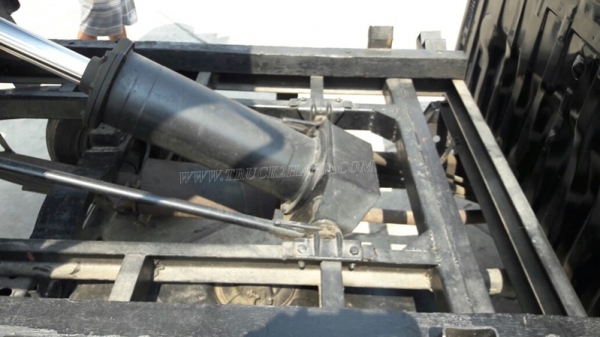 รถกระบะบรรทุก ยี่ห้อ NISSAN กระบะดัมพ์