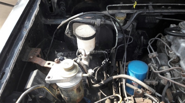 รถกระบะบรรทุก ยี่ห้อ NISSAN กระบะดัมพ์