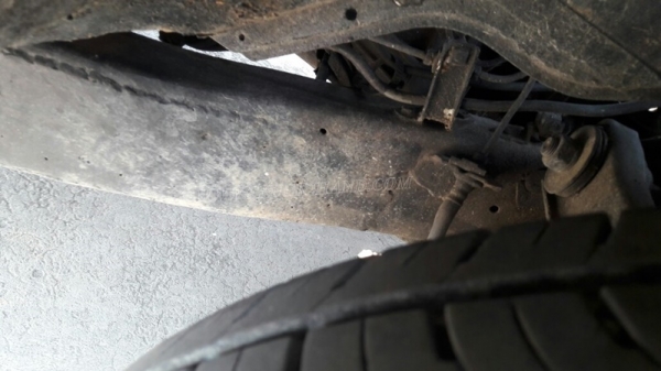 รถกระบะบรรทุก ยี่ห้อ NISSAN กระบะดัมพ์