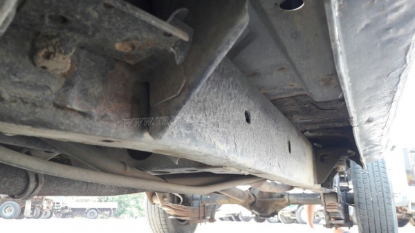 รถกระบะบรรทุก ยี่ห้อ NISSAN กระบะดัมพ์