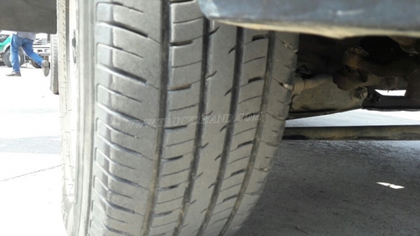 รถกระบะบรรทุก ยี่ห้อ NISSAN กระบะดัมพ์