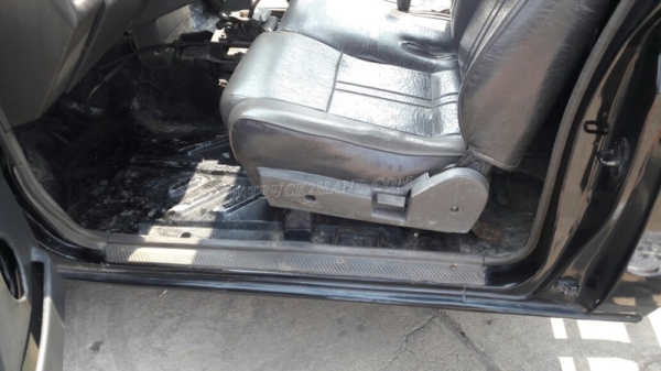 รถกระบะบรรทุก ยี่ห้อ NISSAN กระบะดัมพ์