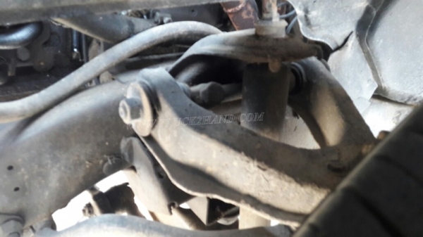 รถกระบะบรรทุก ยี่ห้อ NISSAN กระบะดัมพ์