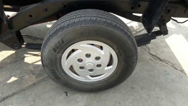 รถกระบะบรรทุก ยี่ห้อ NISSAN กระบะดัมพ์