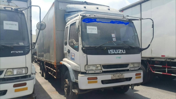 ขาย10ล้อช่วงยาว7.2เมตร195แรงรถห้าง