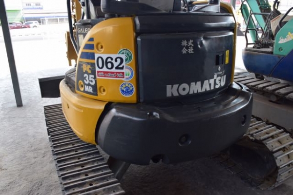 ขายรถแบคโฮ Komatsu PC35 MR-2 สภาพสวยมาก สนใจติดต่อ 0818617480/line ID: Prechakong