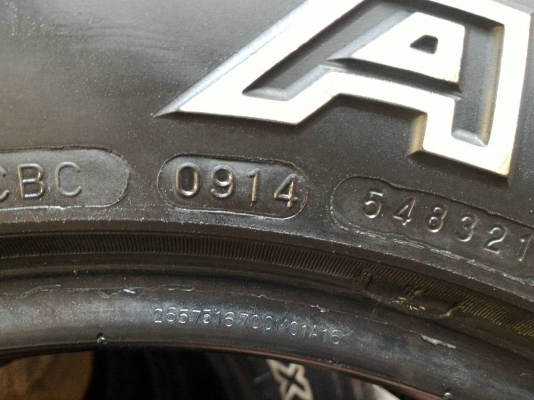 ขายยาง  Maxxis 265 x 75 x 16 AT  ปี 14