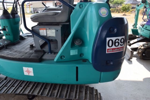 ขายรถแบคโฮ Komatsu PC25R-8 สภาพสวยมาก สนใจติดต่อ  0818617480/Line ID: Prechakong