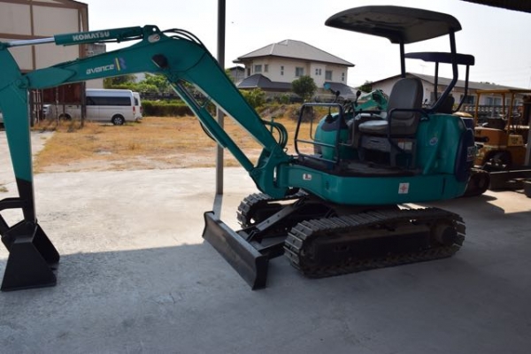 ขายรถแบคโฮ Komatsu PC25R-8 สภาพสวยมาก สนใจติดต่อ  0818617480/Line ID: Prechakong