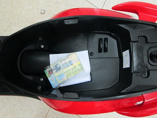 (โอนฟรี) ขาย Grand Filano สภาพสวย รถหัวฉีดประหยัดน้ำมันสูงสุดถึง 60 กม./ลิตร ที่เก็บของใต้เบาะขนาดใหญ่ สีแดง ราคา 40900 บาท (โอนฟรี) ขาย Grand Filano สภาพสวย รถหัวฉีดประหยัดน้ำมันสูงสุดถึง 60 กม./ลิตร ที่เก็บของใต้เบาะขนาดใหญ่ สีแดง ราคา 40900 บาท