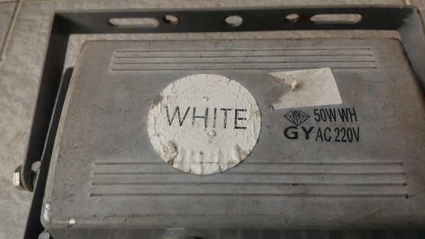 ชุดโคมไฟสปอตไลท์แบบ LED ขนาดกำลังที่ 50 W. ความสว่างมากและ กว้าง