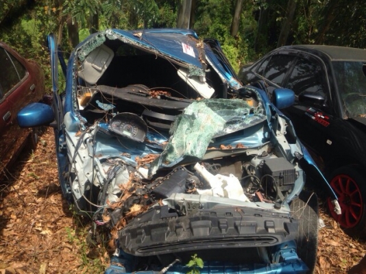 ซากมิราจรื้อเเยกอะไหลทั้งคันมีหลายรุ่นหลายยี่ห้อเก๋งเเละกระบะสอบถามได้คัฟ