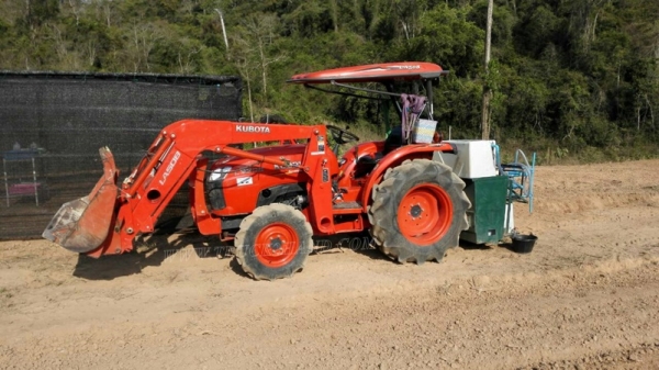 รถไถ ยี่ห้อ KUBOTA L3608 รถใช้งาน 234 ชั่วโมง มีเล่มทะเบียนพร้อม