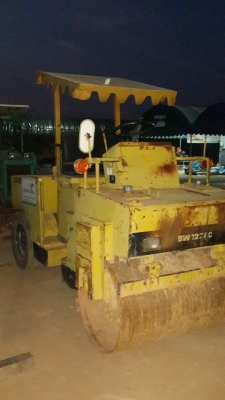 ขายรถบด4ตันเก่านอก สภาพสวยพร้อมใช้ ราคาต่อรองได้ ติดต่อได้ คุณ อ๊อฟ พิจิตร 086-737-9991