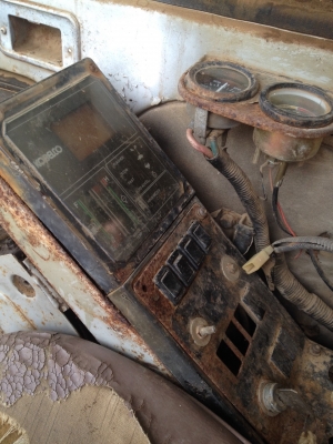 ขาย KOBELCO SK200M3สภาพสวยพร้อมใช้ ราคาต่อรองได้ ติดต่อได้ คุณ อ๊อฟ พิจิตร 086-737-9991