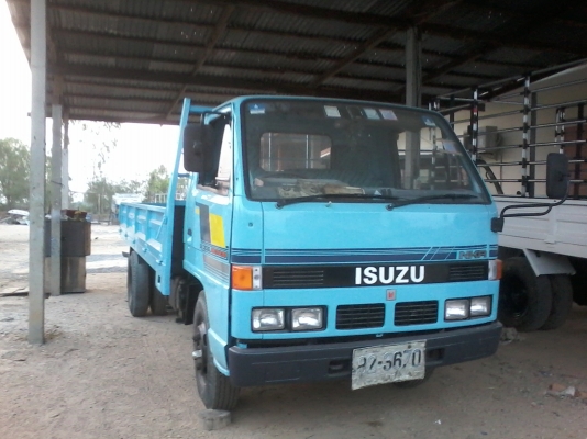 ISUZU  110  แรง  รถเดิม  ครัชชีสวย  เอกสารพร้อม  รถพร้อมใช้งาน