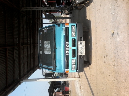 ISUZU  110  แรง  รถเดิม  ครัชชีสวย  เอกสารพร้อม  รถพร้อมใช้งาน