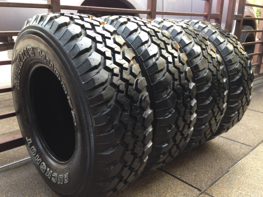 ยาง Mud Maxxia 31 10.5 R15 สิ้นปี13 ดอกเต็ม ไม่มีปะ ลุยได้อีกหลายปี ราคาไม่แพง