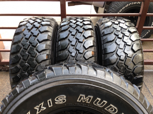 ยาง Mud Maxxia 31 10.5 R15 สิ้นปี13 ดอกเต็ม ไม่มีปะ ลุยได้อีกหลายปี ราคาไม่แพง ยาง Mud Maxxia 31 10.5 R15 สิ้นปี13 ดอกเต็ม ไม่มีปะ ลุยได้อีกหลายปี ราคาไม่แพง