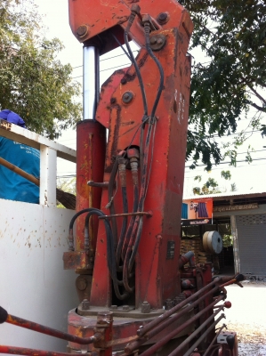 ขายเครน unic2ตัน3ปอก2ชัก