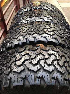 ยาง All BF goodrich 31 10.5 R15 ปลายปี09 ปี10 อย่างล่ะเส้น แถม2เส้น ยางลบปีมาครับ สภาพเข้าไร่เข้าสวน