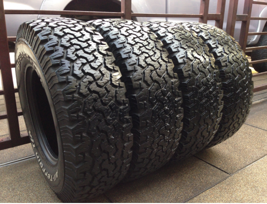 ยาง All BF goodrich 31 10.5 R15 ปลายปี09 ปี10 อย่างล่ะเส้น แถม2เส้น ยางลบปีมาครับ สภาพเข้าไร่เข้าสวน