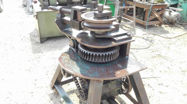 === Sold === ** มาใหม่อีกตัว!! ** ดัดท่อไอเสีย 1"- 3" มอเตอร์ Mitsubishi JAPAN 2 HP 380V สภาพสวยเดิมๆเฟืองอ้วนเต็มของราชการแทบไม่ได้ใช้งาน