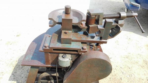 === Sold === ** มาใหม่อีกตัว!! ** ดัดท่อไอเสีย 1"- 3" มอเตอร์ Mitsubishi JAPAN 2 HP 380V สภาพสวยเดิมๆเฟืองอ้วนเต็มของราชการแทบไม่ได้ใช้งาน