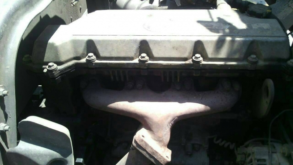 รถฮีโน่ 6 ล้อ ตู้แห้ง FB4J - 145 แรงม้า. ปี 40.    สนใจติดต่อ  081 - 6079515