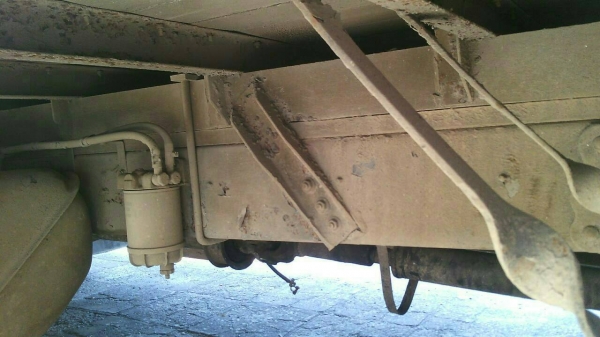 รถฮีโน่ 6 ล้อ ตู้แห้ง FB4J - 145 แรงม้า. ปี 40.    สนใจติดต่อ  081 - 6079515