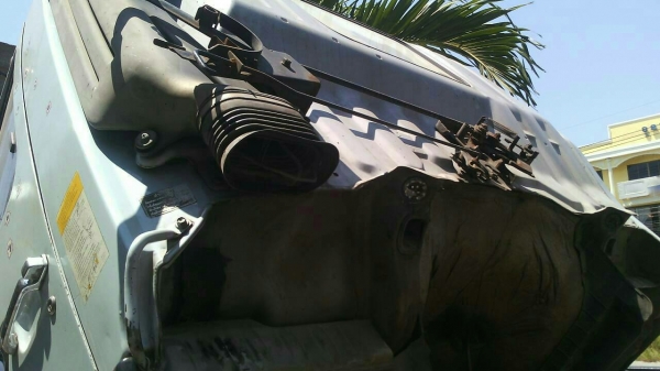 รถฮีโน่ 6 ล้อ ตู้แห้ง FB4J - 145 แรงม้า. ปี 40.    สนใจติดต่อ  081 - 6079515