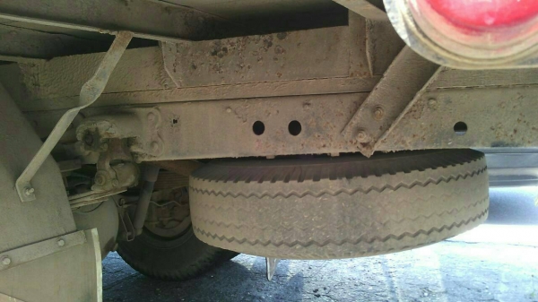 รถฮีโน่ 6 ล้อ ตู้แห้ง FB4J - 145 แรงม้า. ปี 40.    สนใจติดต่อ  081 - 6079515