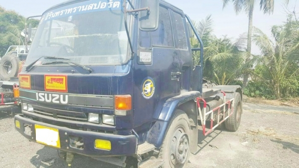 ขายรถบรรทุกหกอีซูซูร็อคกี้ FTR 32 เครื่อง6HE1- 195 แรงม้า ช่วงล้อ 3.70 เมตร เหมาะไปทำดั้มดิน ขายรถบรรทุกหกอีซูซูร็อคกี้ FTR 32 เครื่อง6HE1- 195 แรงม้า ช่วงล้อ 3.70 เมตร เหมาะไปทำดั้มดิน