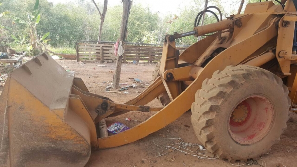 ขาย รถตัก KOMATSU 515 เครื่องเดิม DA640 ปั้มดี ต่อแขนเรียบร้อย ราคาต่อรองได้