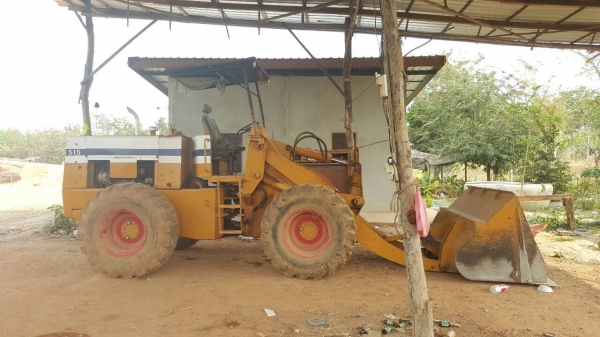 ขาย รถตัก KOMATSU 515 เครื่องเดิม DA640 ปั้มดี ต่อแขนเรียบร้อย ราคาต่อรองได้