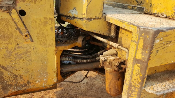 ขาย รถตัก KOMATSU 505 เอวอ่อน รถใช้งานอยู่เป็นประจำ ราคาคุยกันได้ครับ ขาย รถตัก KOMATSU 505 เอวอ่อน รถใช้งานอยู่เป็นประจำ ราคาคุยกันได้ครับ