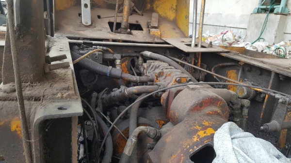 ขายตามสภาพ รถตัก KOBELCO LK300 เอวอ่อน เครื่องดี ซ่อมเกียร์ใช้งานได้เลย ราคาต่อรองได้ ขายตามสภาพ รถตัก KOBELCO LK300 เอวอ่อน เครื่องดี ซ่อมเกียร์ใช้งานได้เลย ราคาต่อรองได้