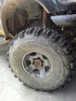 ล้อแม็กพร้อมยาง A คู่ 34 11.5 15 ปี2711 ดอกเต็มๆ