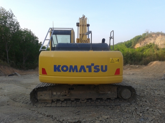 KOMATSU PC 200-8