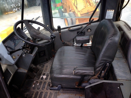 Komatsu wa100-3 เก่าญี่ปุ่น โทร.090-986-2521 อ๊อบ Komatsu wa100-3 เก่าญี่ปุ่น โทร.090-986-2521 อ๊อบ