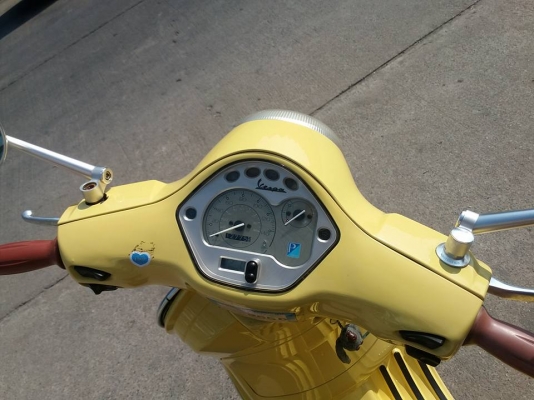 ขาย new vespa Lx 150 สีเหลือง ทะเบียนสวยๆ ภาษี พรบ.ไม่ขาดต่อ รถปี 2010 เอกสารครบ พร้อมขี่กลับเลยครับ มีลอยถลอกนิดหน่อยครับ ราคา 49900 บาท ครับ สนใจติดต่อ 0826336557 โป้งครับ รับเทรินทุกรุ่นครับ ขาย new vespa Lx 150 สีเหลือง ทะเบียนสวยๆ ภาษี พรบ.ไม่ขาดต่อ รถปี 2010 เอกสารครบ พร้อมขี่กลับเลยครับ มีลอยถลอกนิดหน่อยครับ ราคา 49900 บาท ครับ สนใจติดต่อ 0826336557 โป้งครับ รับเทรินทุกรุ่นครับ