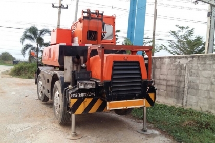 ขายเครน 4 ล้อ 10 ตัน KATO-KR-10HM พร้อมใช้