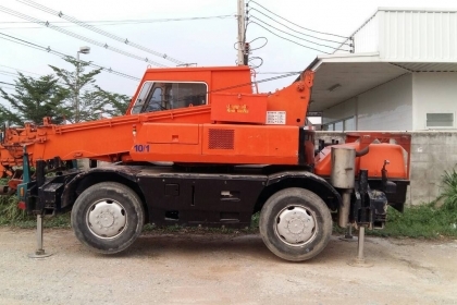 ขายเครน 4 ล้อ 10 ตัน KATO-KR-10HM พร้อมใช้