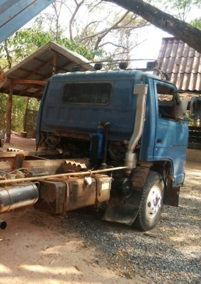 หกล้อ อีซูซุ NPR115ปี35เกียร์สั้น ท้าย F ดั้ม5คิว สภาพดีเดิมๆพร้อมใช้ ทะเบียนพร้อมโอน