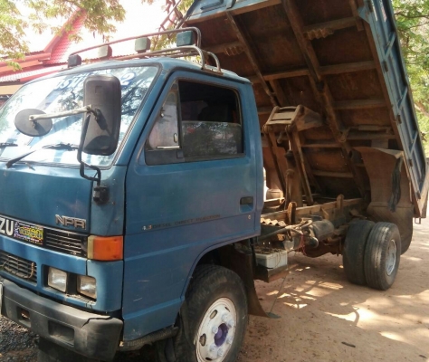 หกล้อ อีซูซุ NPR115ปี35เกียร์สั้น ท้าย F ดั้ม5คิว สภาพดีเดิมๆพร้อมใช้ ทะเบียนพร้อมโอน