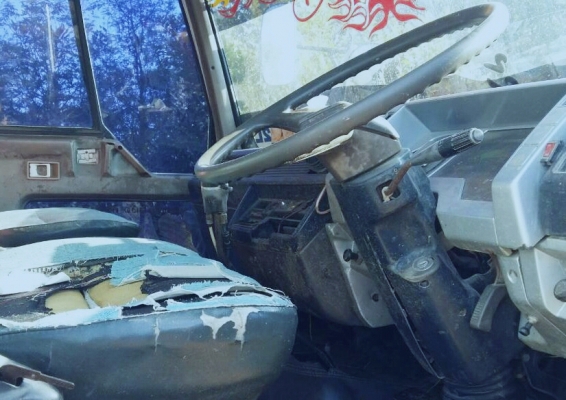 MITSUBISHI FUSO TURBO 220 HP 6D16 TF3902 สิบล้อดั๊มพ์ 2 เพลา กระบะดั๊มพ์เหล็ก 12 ตันสวยสภาพดีมากครับพร้อมบรรทุกหนักได้เลย เครื่องยนต์เดิมๆแรงดีไม่แตกเยิ้ม เกียร์ 10 SPEED ภายในเก๋งคอนโซลครบพร้อม แอร์เย็น พวงมาลัยเพาเวอร์ ระบบเบรคทริ๊ปฟี้ครบครัน ช่วงล่างแน