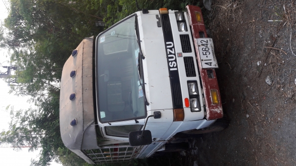 ขายรถบบรรทุก 4 ล้อ  สภาพดี พร้อมใช้เลย