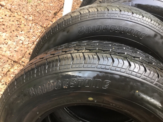 ยางรถตู้โตโยต้าเวนจูรี่